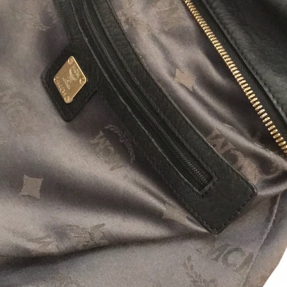 MCM (MICHEAL CROMER MUNCHEN) ITALIAN 100% LEATHER HOBO BAG WITH ADJUSTABLE STRAP - Picture 9 of 16